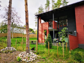 City & Forest Relax Room with Private Sauna & Garden, Espoo
